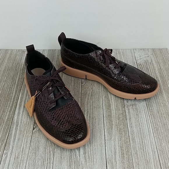 clarks narrative shoes